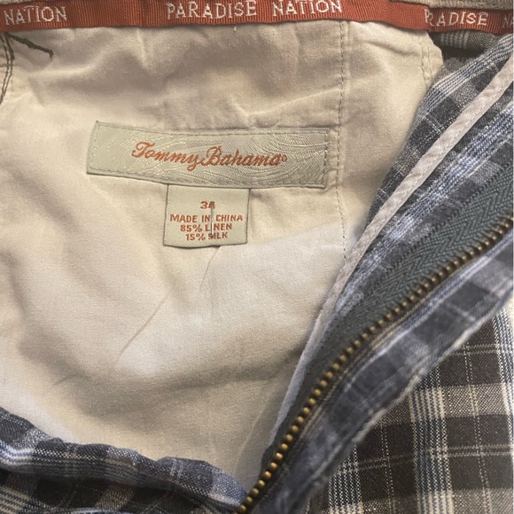 Men’s Tommy Bahama Shorts. Waist size is 34” Multi Colored pattern. - Picture 9 of 9